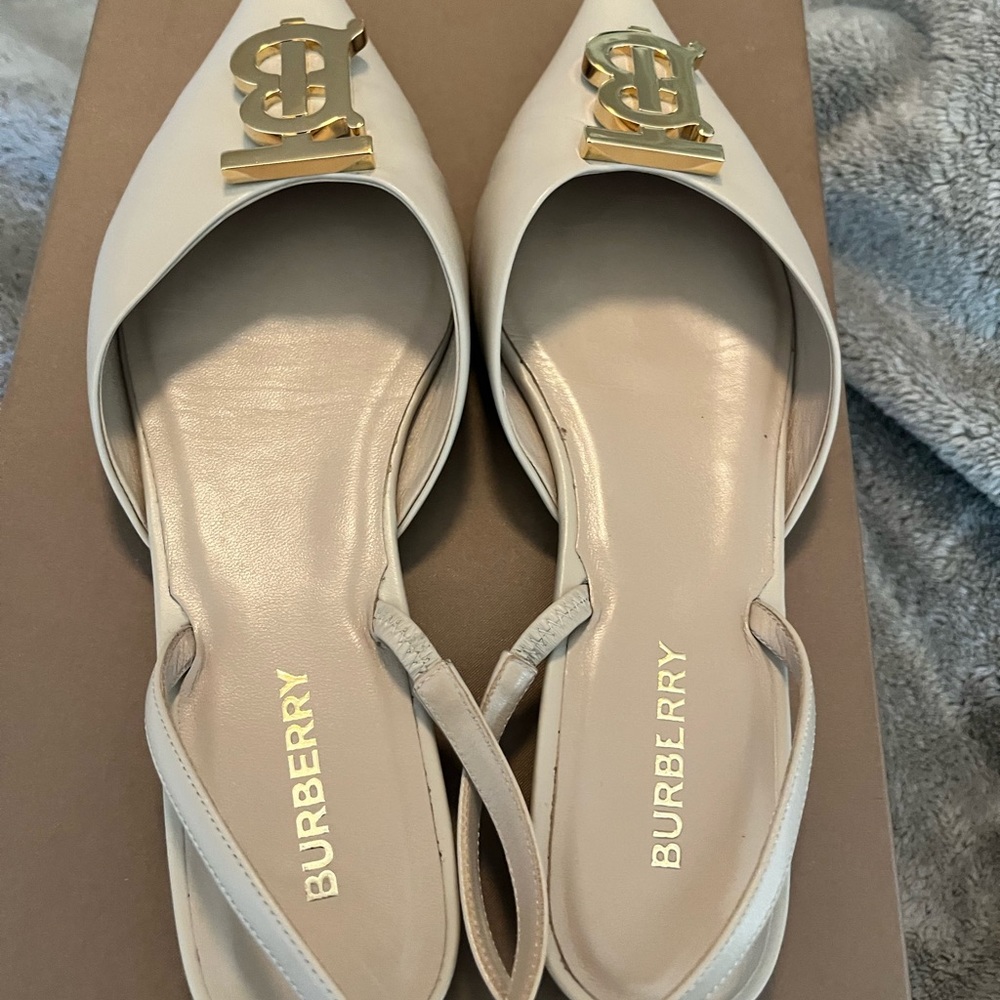 Burberry Sling Back flats - Picture 2 of 13